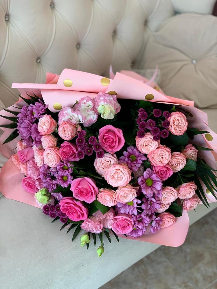 Букет цветов из: Хризантемы, Розы и Лизиантусы в Суворовское Крым