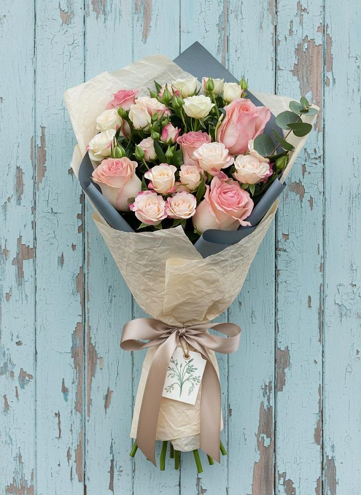 Букет нежный и розовый в Суворовское Крым Букет цветов из: Розы в Суворовское Крым