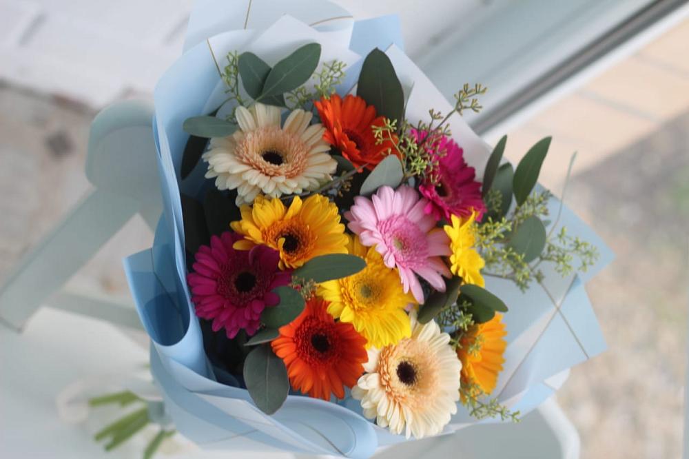 Букет мини герберы в Суворовское Крым Букет цветов из: Герберы в Суворовское Крым