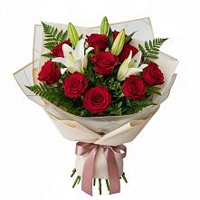Букет высокая поэзия в Суворовское Крым Букет цветов из:  Лилии и Розы в Суворовское Крым