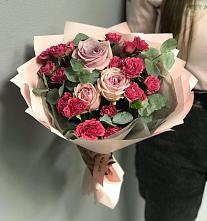 Букет восхищение в Суворовское Крым Букет цветов из:  Гвоздики и Розы в Суворовское Крым