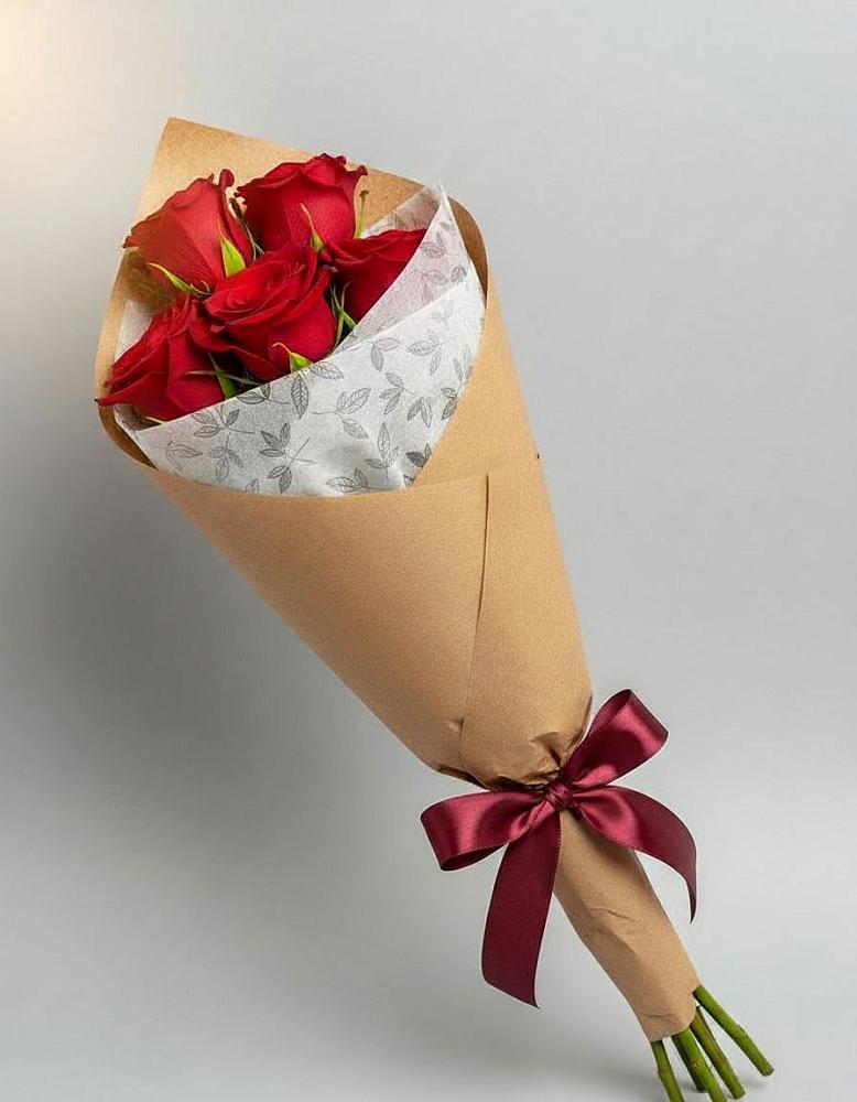 Букет просто и со вкусом в Суворовское Крым Букет цветов из: Розы в Суворовское Крым