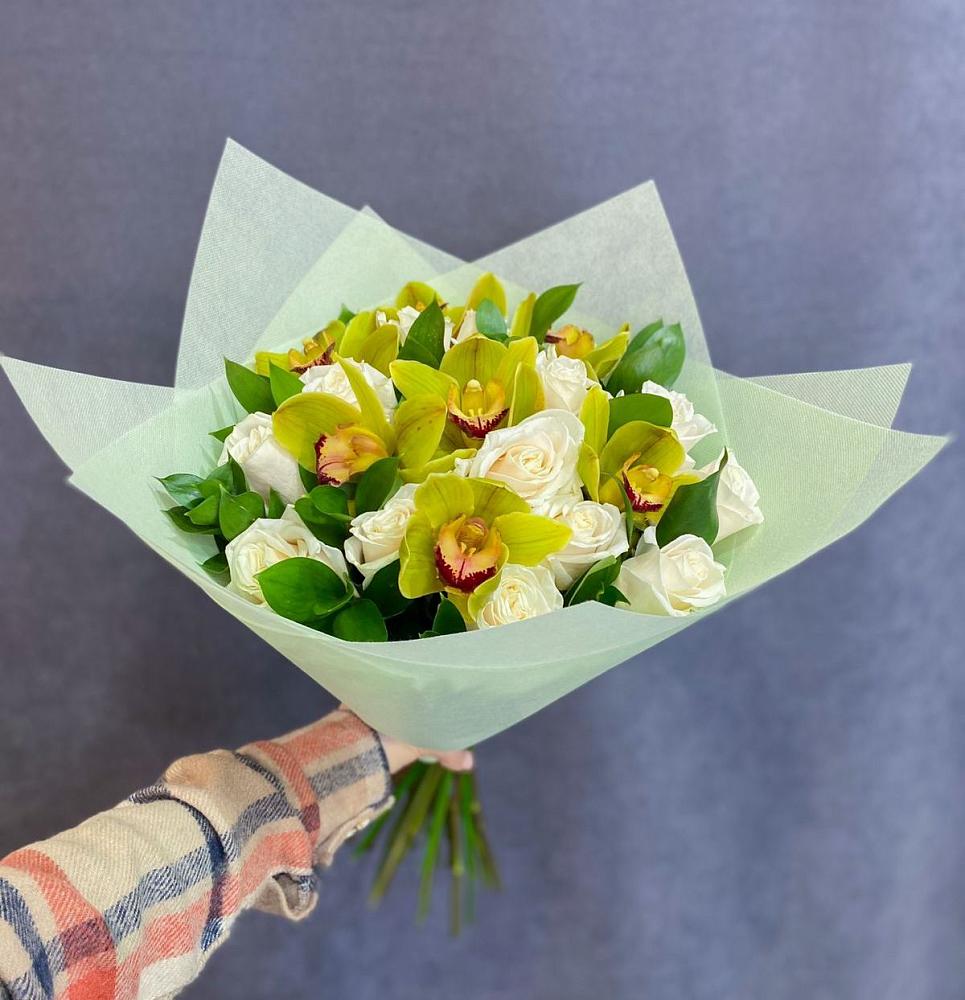 Букет лимончелло в Суворовское Крым Букет цветов из: Орхидеи и Розы в Суворовское Крым