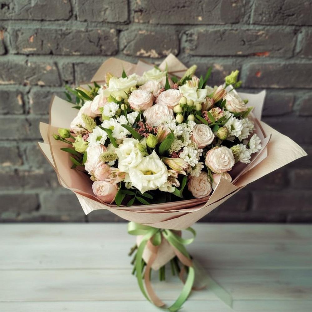 Букет нежное ассорти в Суворовское Крым Букет цветов из: Альстромерии, Розы и Хризантемы в Суворовское Крым