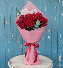 Букет красный бархат в Суворовское Крым Букет цветов из:  Розы в Суворовское Крым