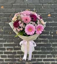 Букет яркие краски в Суворовское Крым Букет цветов из:  Герберы и Хризантемы в Суворовское Крым