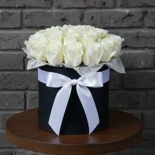 Композиция воздушная нежность в Суворовское Крым Цветочная композиция из Розы в шляпной коробке в Суворовское Крым